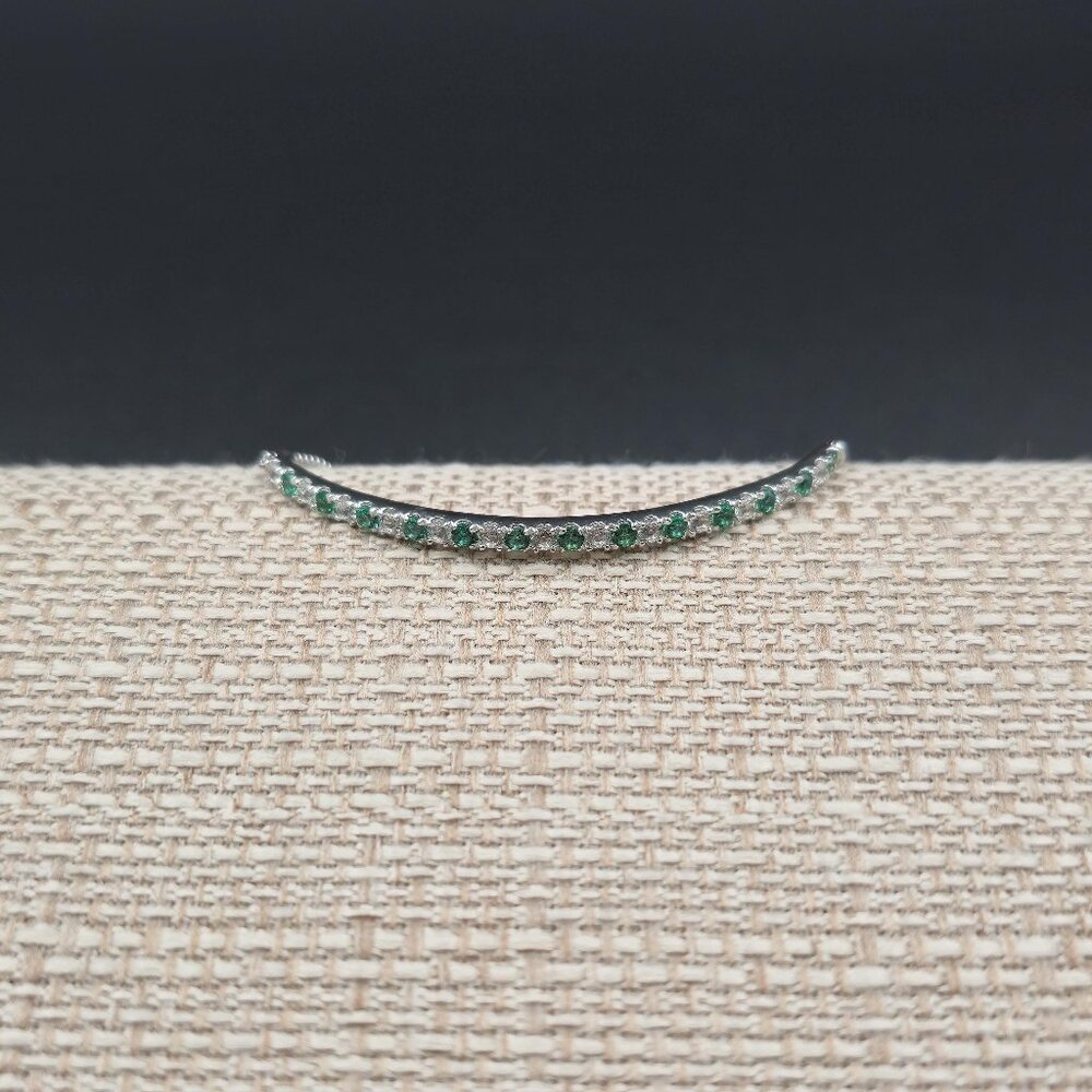 7 Inch Sterling Silver Emerald And Clear Sapphires Adjustable Bracelet B934